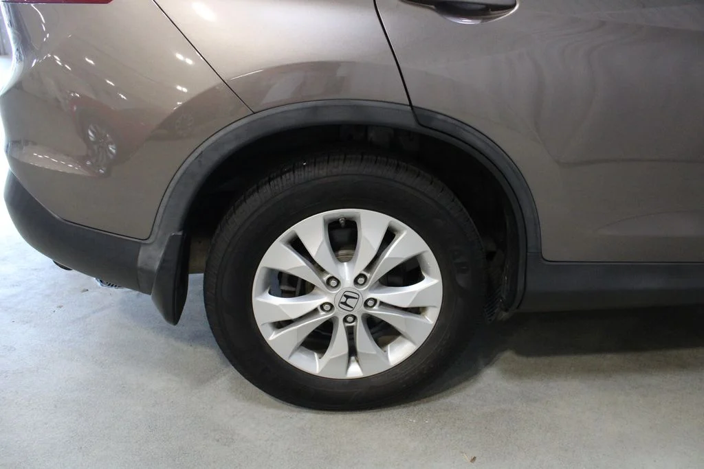 Used 2013 Gray Honda EX-L image 28