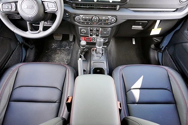 New 2026 Anvil Clear-Coat Exterior Paint Jeep Rubicon image 25