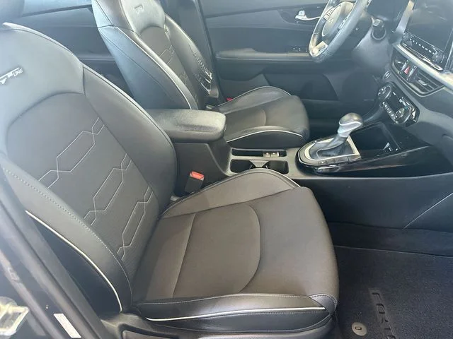 Used 2023 Gray Kia GT-Line image 28
