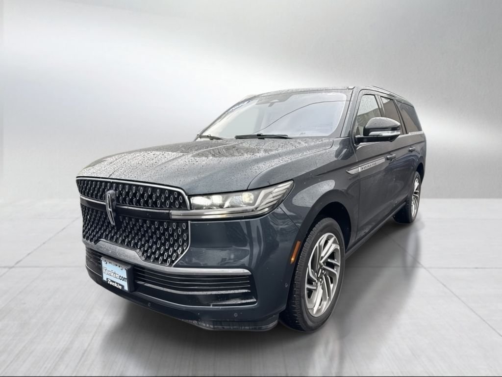 Used 2025 Blue Metallic Lincoln Reserve image 3