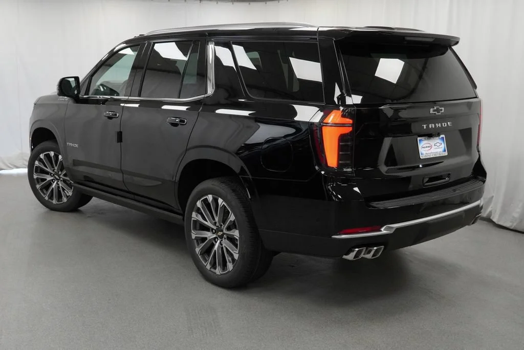 New 2026 Black Chevrolet High Country image 5