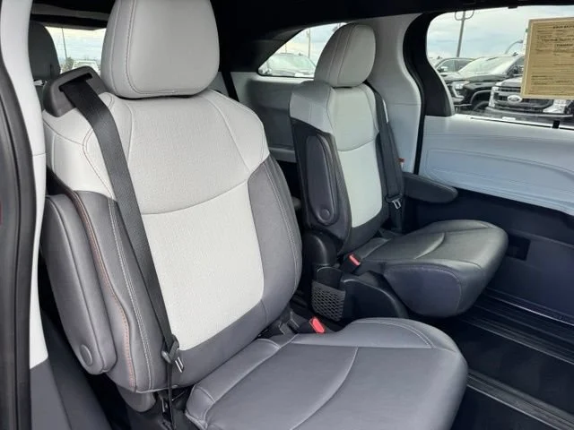 Used 2024  Toyota LE image 22