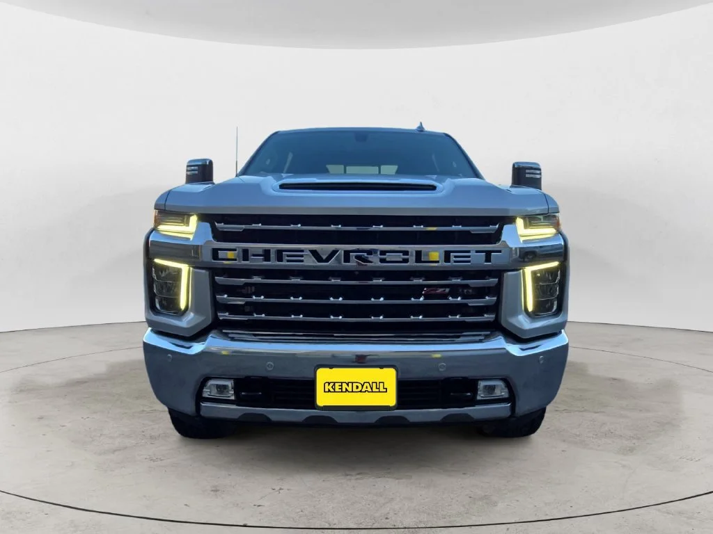 Used 2022 SILVER ICE METALLIC Chevrolet LTZ image 3