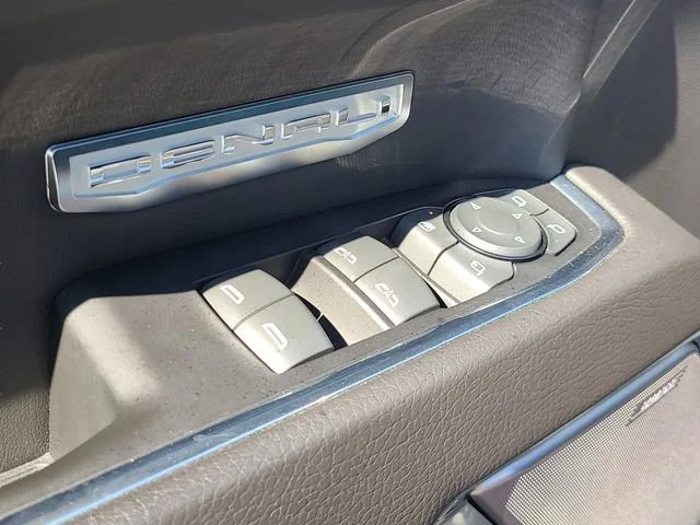 Used 2023 Onyx Black GMC Denali image 14