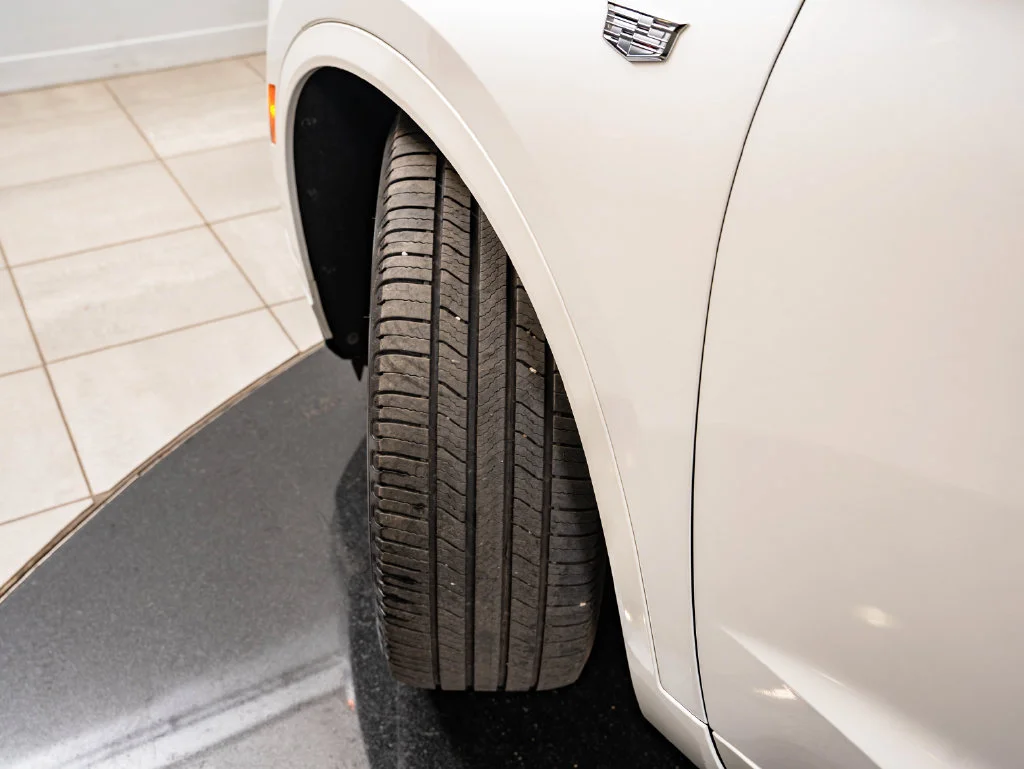 Used 2022 Crystal White Tricoat Cadillac Premium Luxury image 53