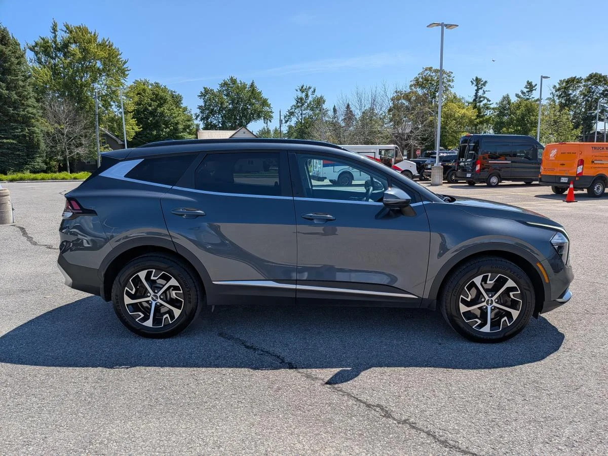Used 2023 Grey Kia EX image 4