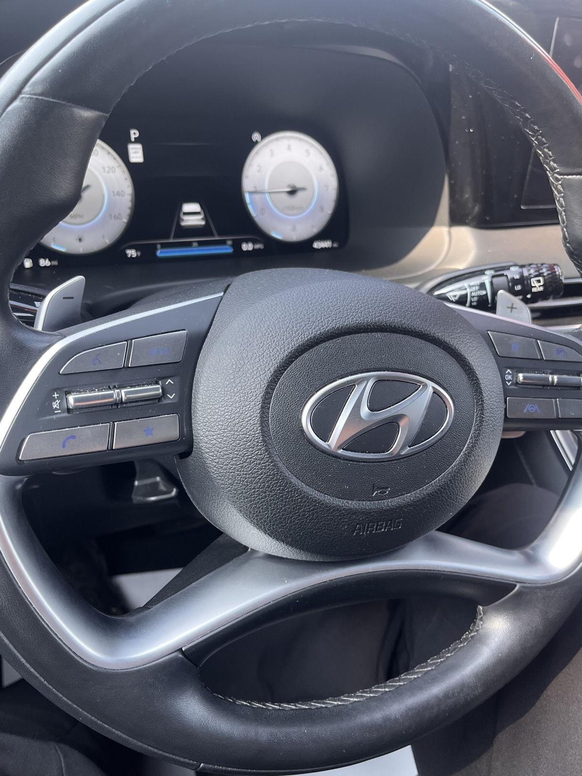 Used 2024 Abyss Black Pearl Hyundai Calligraphy image 19