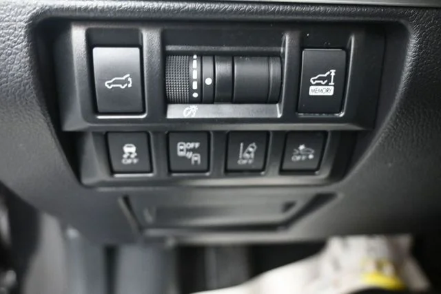 Used 2019 Black Subaru 2.5i image 21