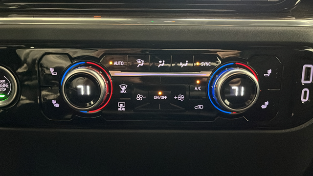 Used 2022 Onyx Black GMC Elevation image 16
