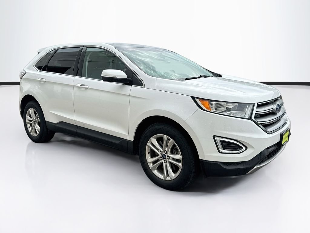Used 2016 White Ford SEL image 3