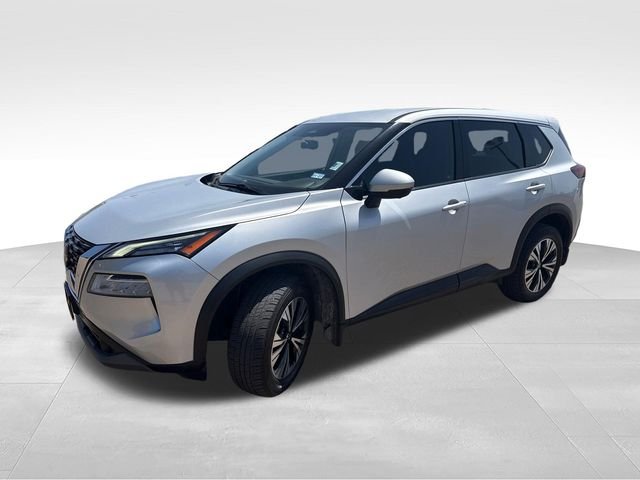 Used 2021 Silver Nissan SV image 4