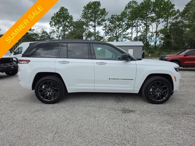 Certified Used 2025 White Jeep Summit image 3