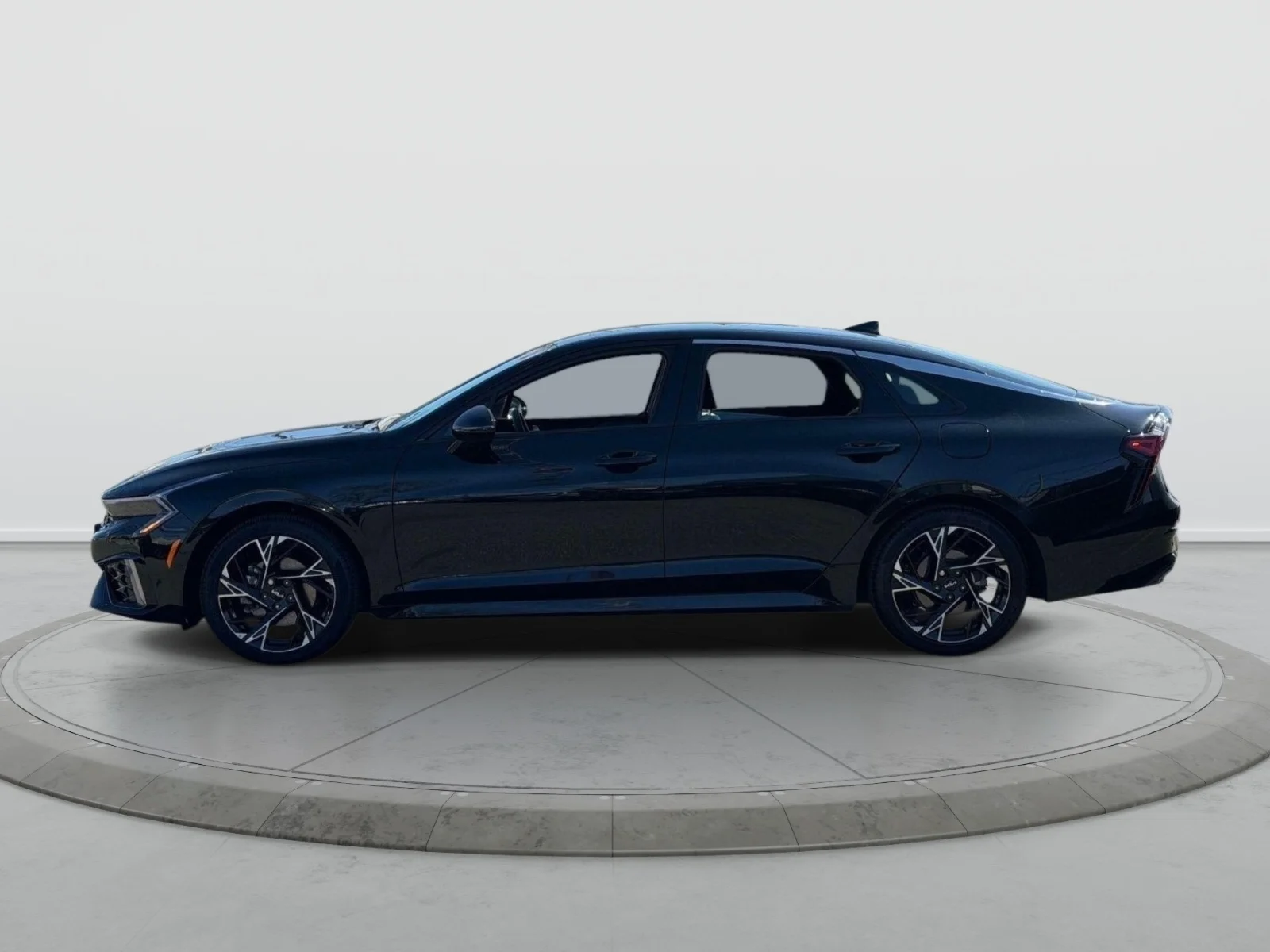 Used 2026 Black Kia GT-Line image 4