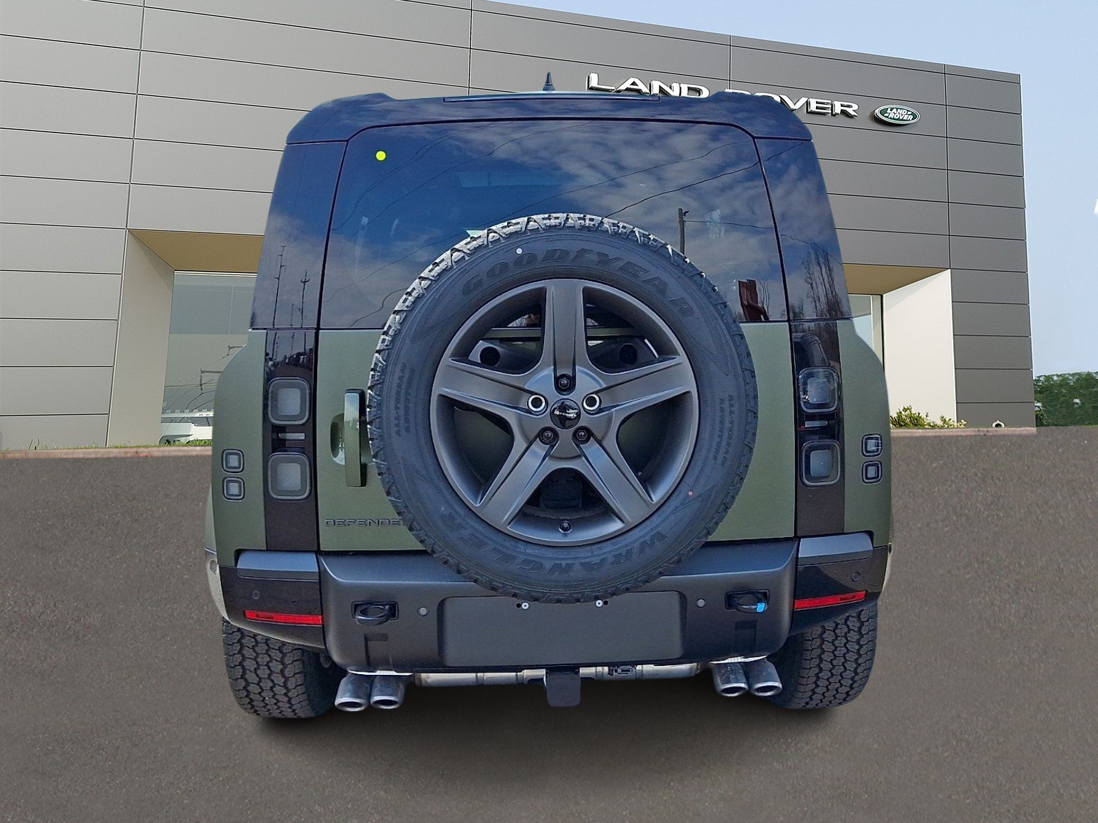 New 2026 Woolstone Green Land Rover P500 X-Dynamic SE image 7