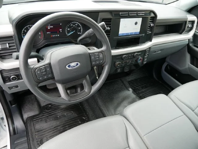 Used 2023 White Ford XL image 4