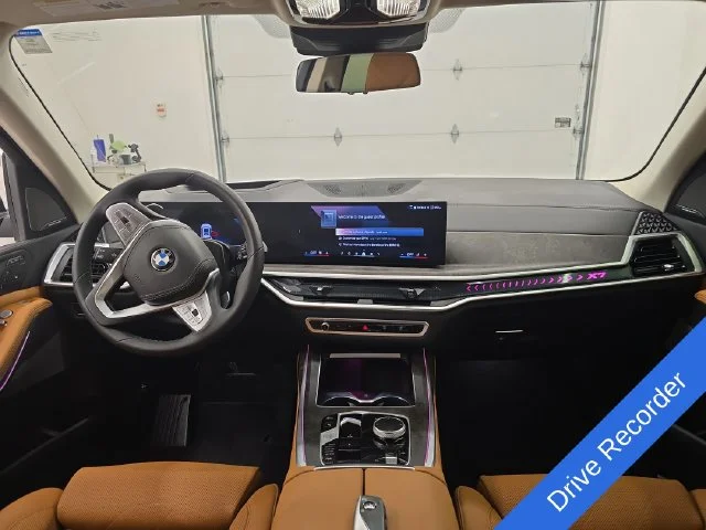 Used 2025 Alpine White BMW xDrive40i image 16