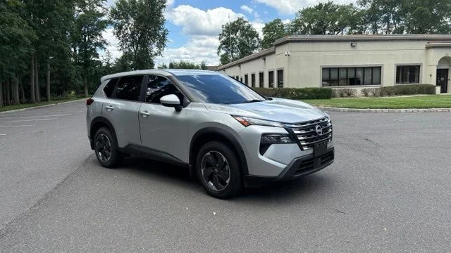 Used 2024 Brilliant Silver Metallic Nissan SV image 26