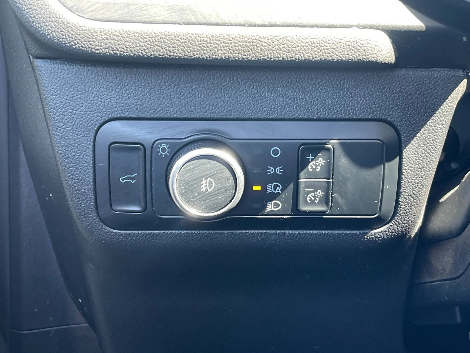 Used 2024  Ford Platinum image 30