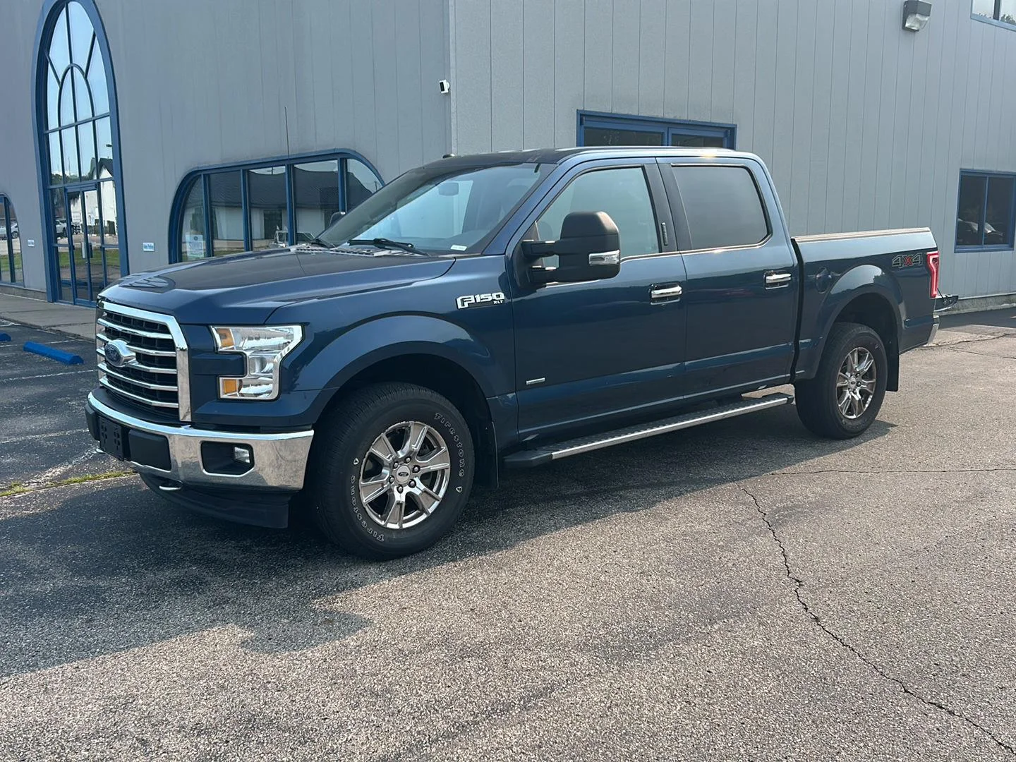 Used 2017 Blue Jeans Ford XLT image 3