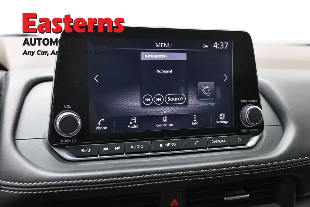 Used 2023 Gray Nissan SV image 18