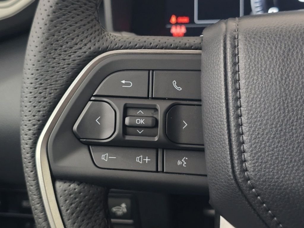 2026 Toyota Tundra Limited - Photo 33