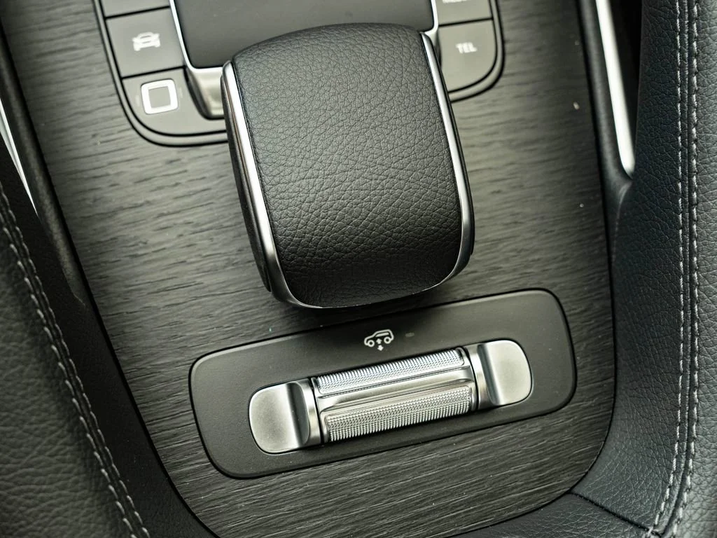 New 2026 Moonlight White Mercedes-Benz GLS 450 image 40