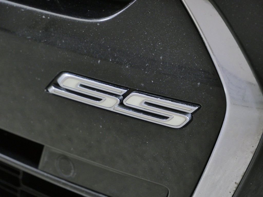 Used 2016 Black Chevrolet Base image 5