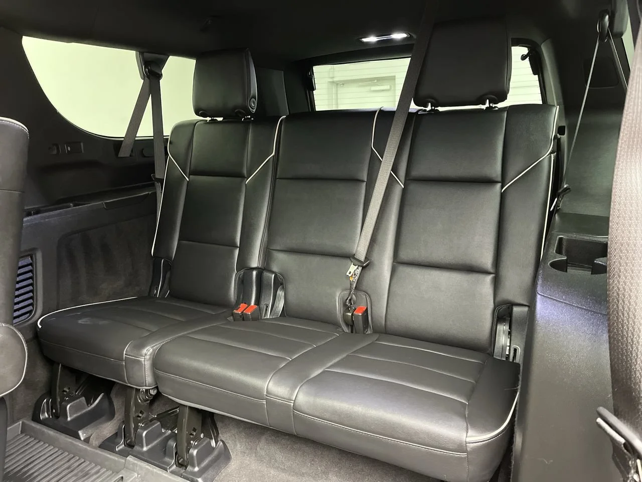 2025 Cadillac Escalade ESV Sport - Photo 17