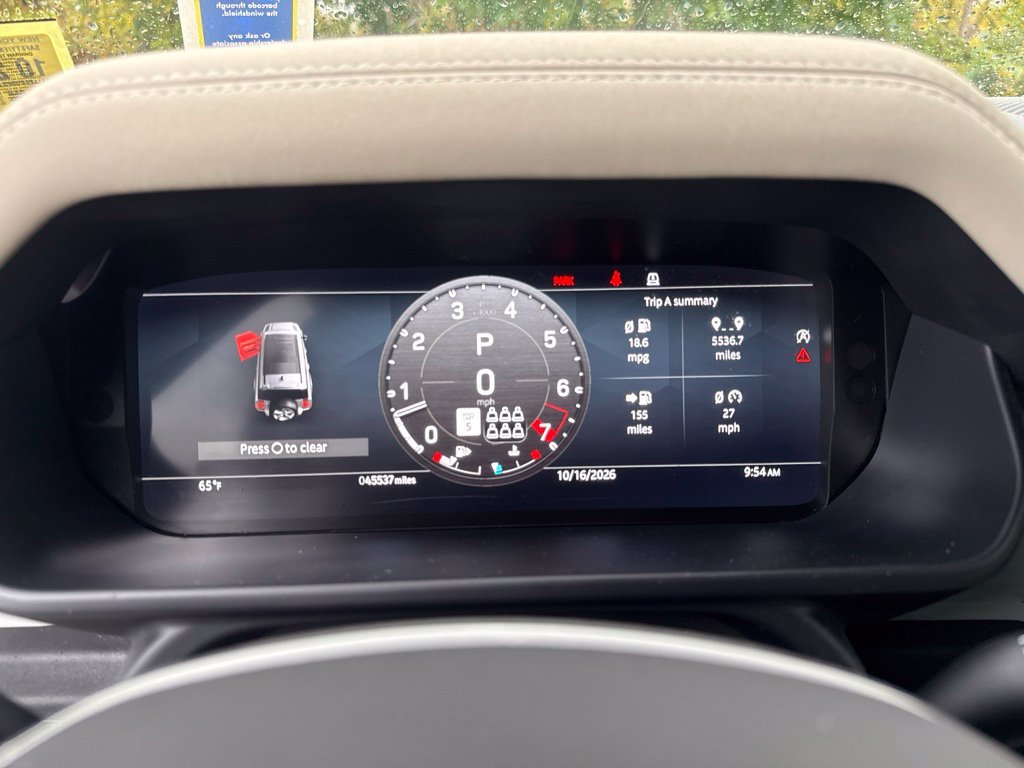 Used 2023 Black Land Rover SE image 26