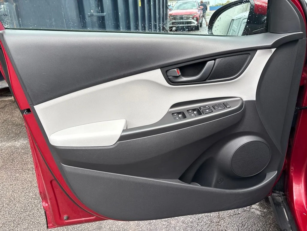 Used 2023 Red Hyundai SEL image 13