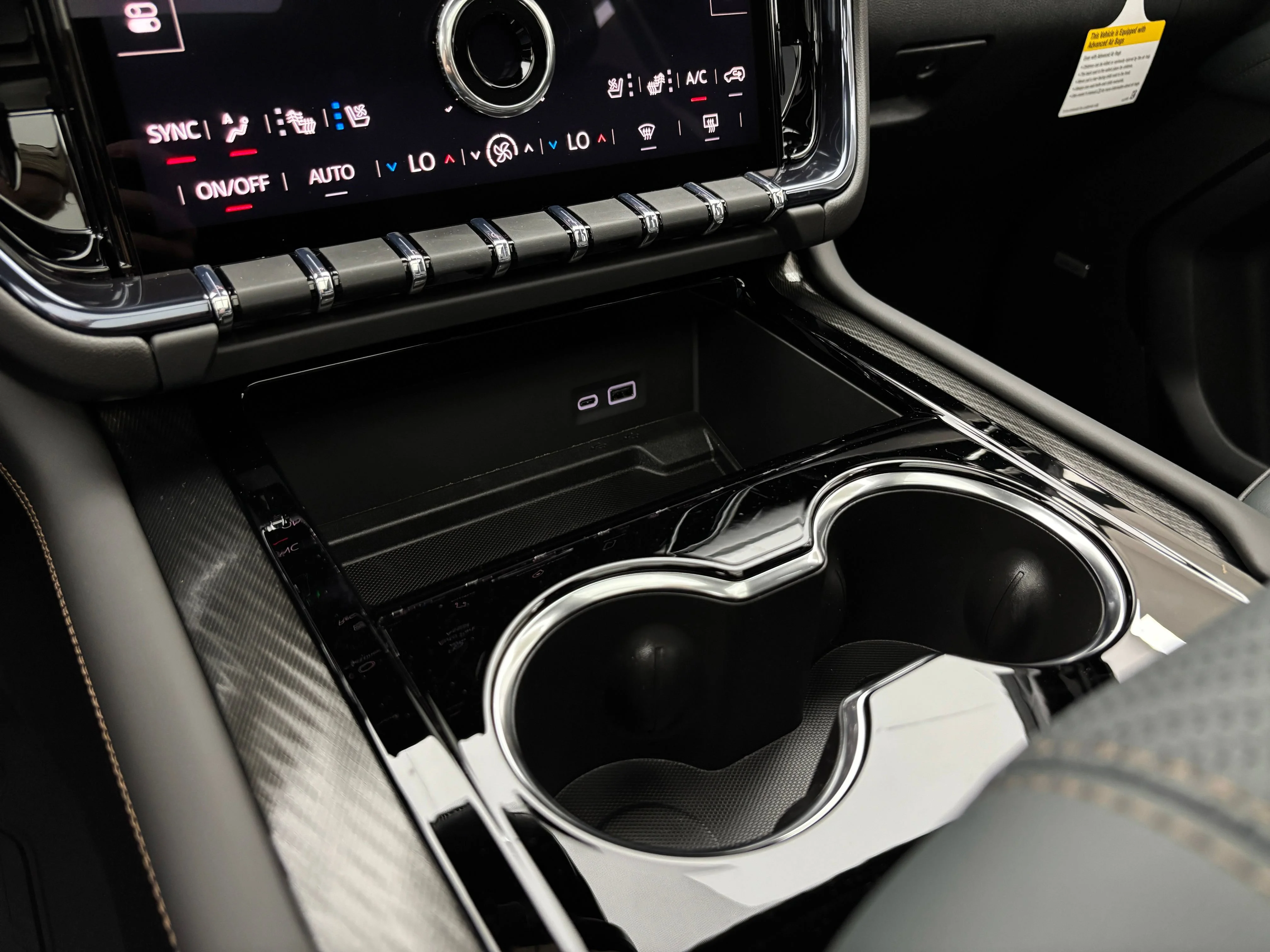 2026 GMC Yukon AT4 - Photo 34