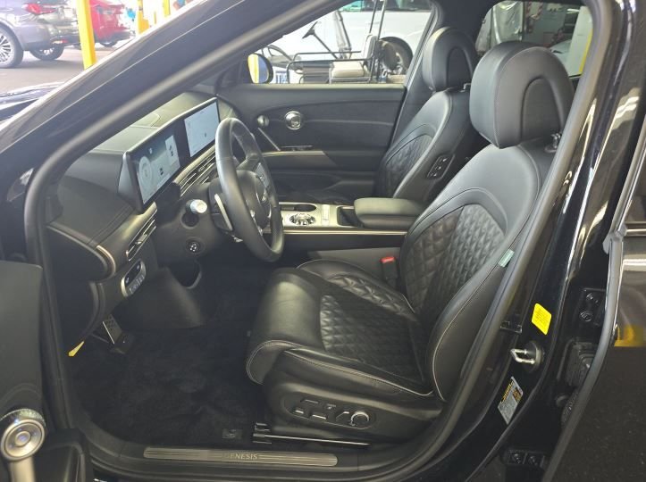 Used 2023 Black Genesis Performance image 5