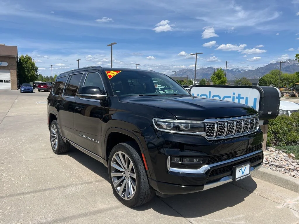 2023 Jeep Grand Wagoneer Series II 4WD's photo