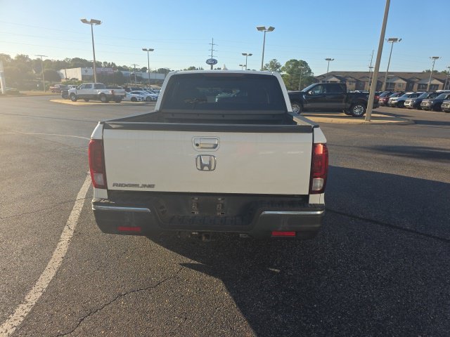 Used 2017 White Honda RTS image 4