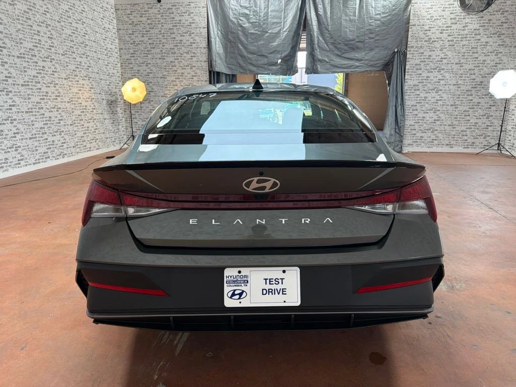 New 2026 Amazon Gray Hyundai SEL Sport image 6