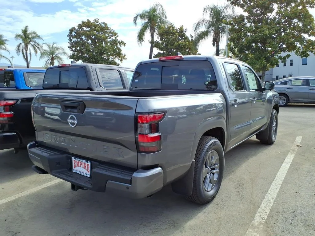 New 2026 Gun Metallic Nissan Crew Cab SV image 10