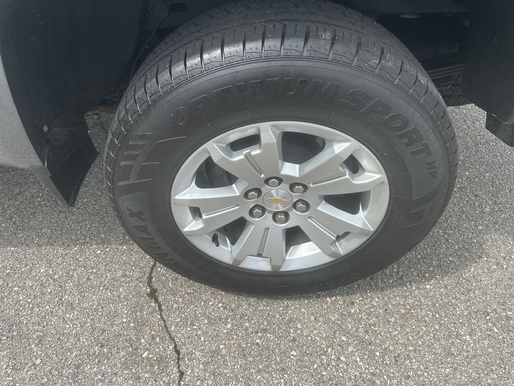 Used 2022 Gray Chevrolet LT image 14