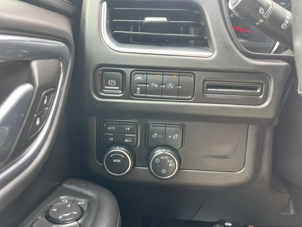 Used 2023 Black Chevrolet LS image 36