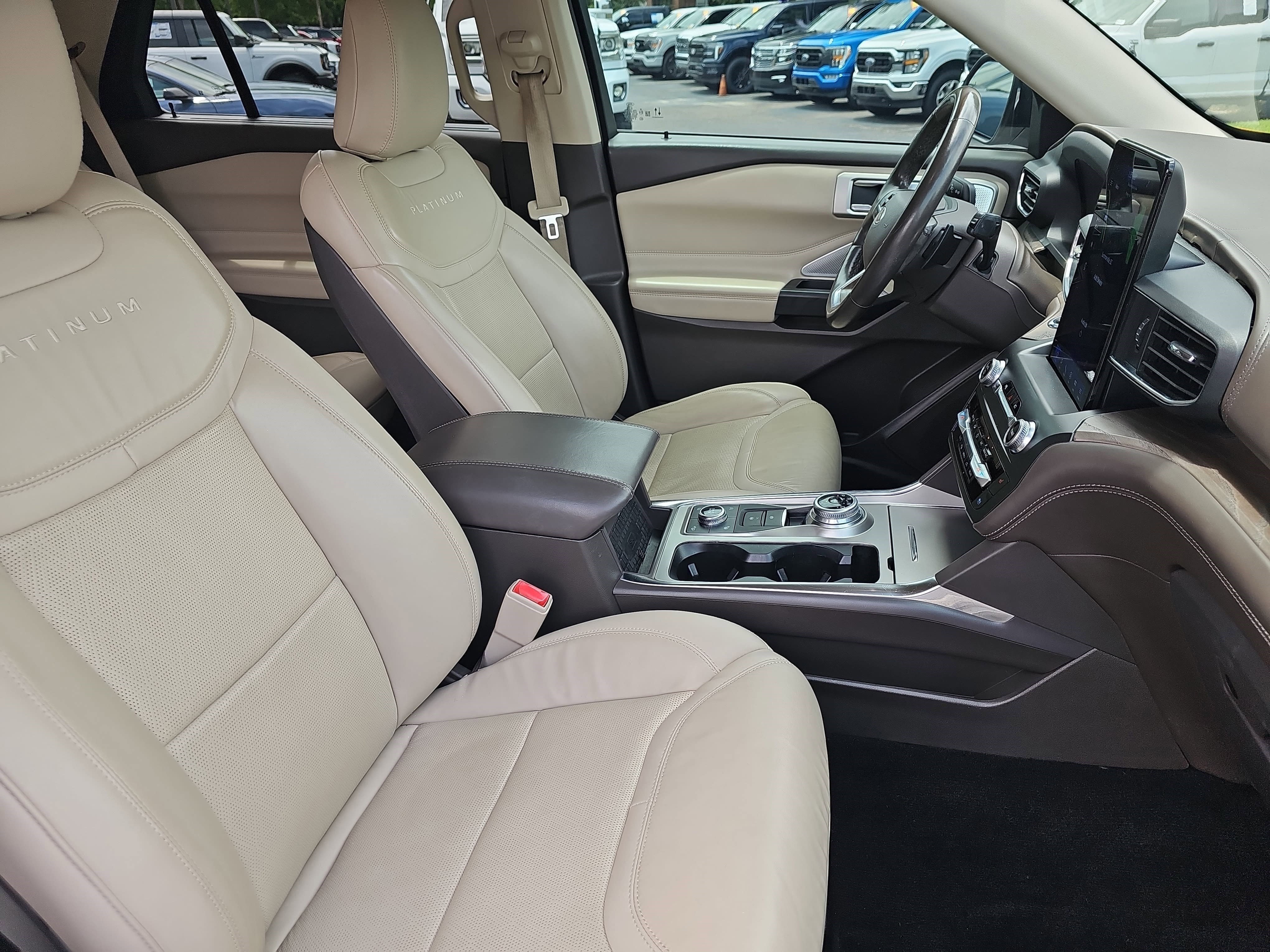 Used 2020 White Ford Platinum image 9