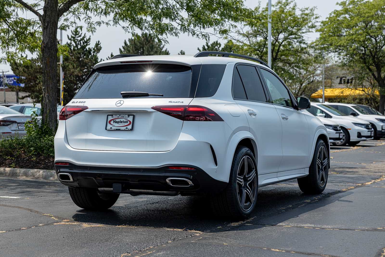 New 2026 MANUFAKTUR Moonlight White Magno Mercedes-Benz GLE 350 image 5