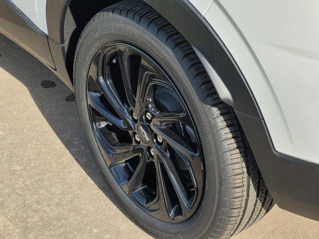 2027 Chevrolet Bolt RS - Photo 5