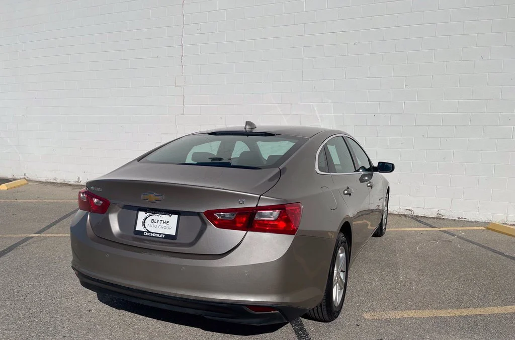 Used 2023 MINERAL GRAY METALLIC Chevrolet LT image 8