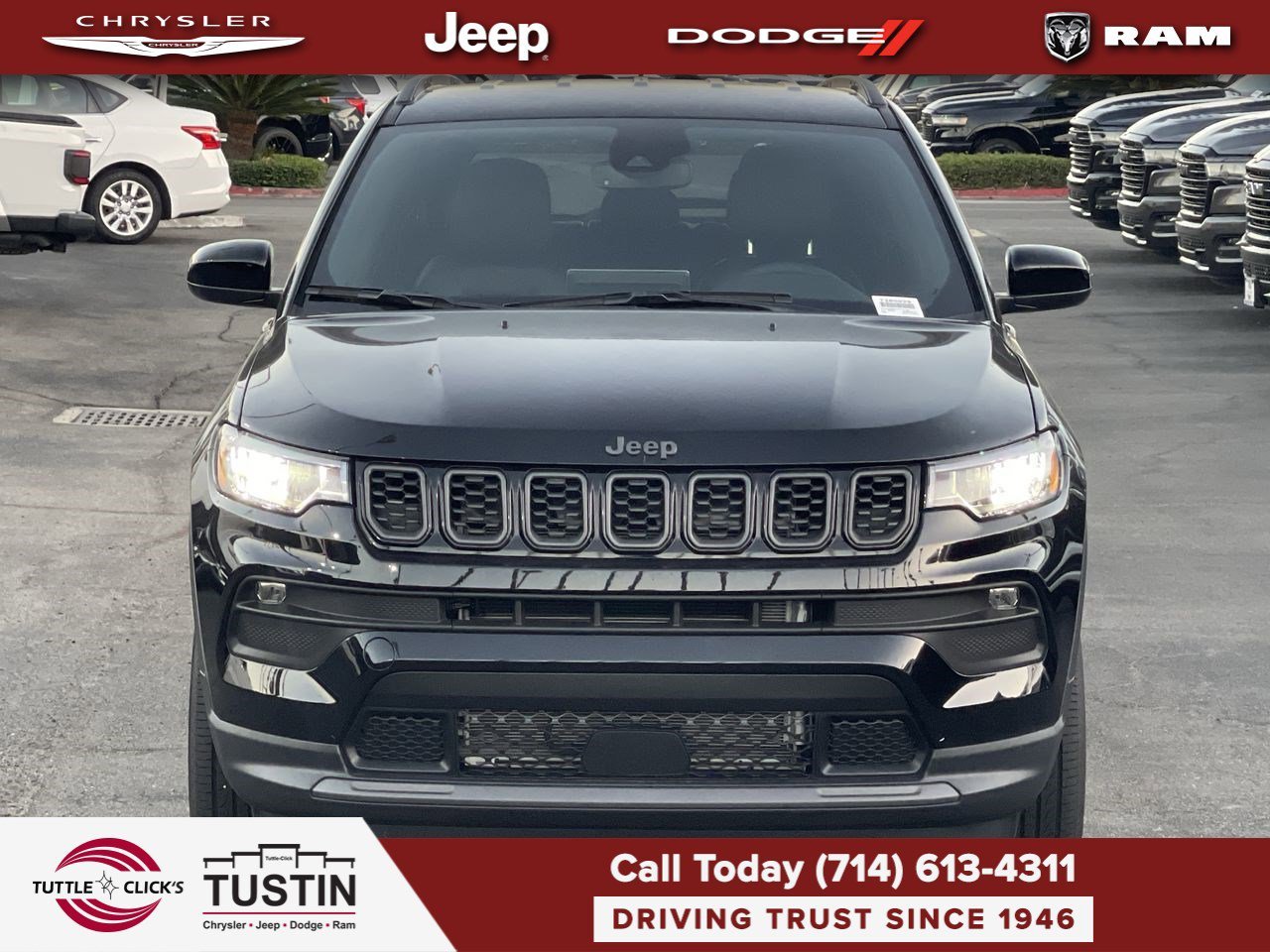 New 2026 Diamond Black Crystal Pearlcoat Jeep Latitude image 2