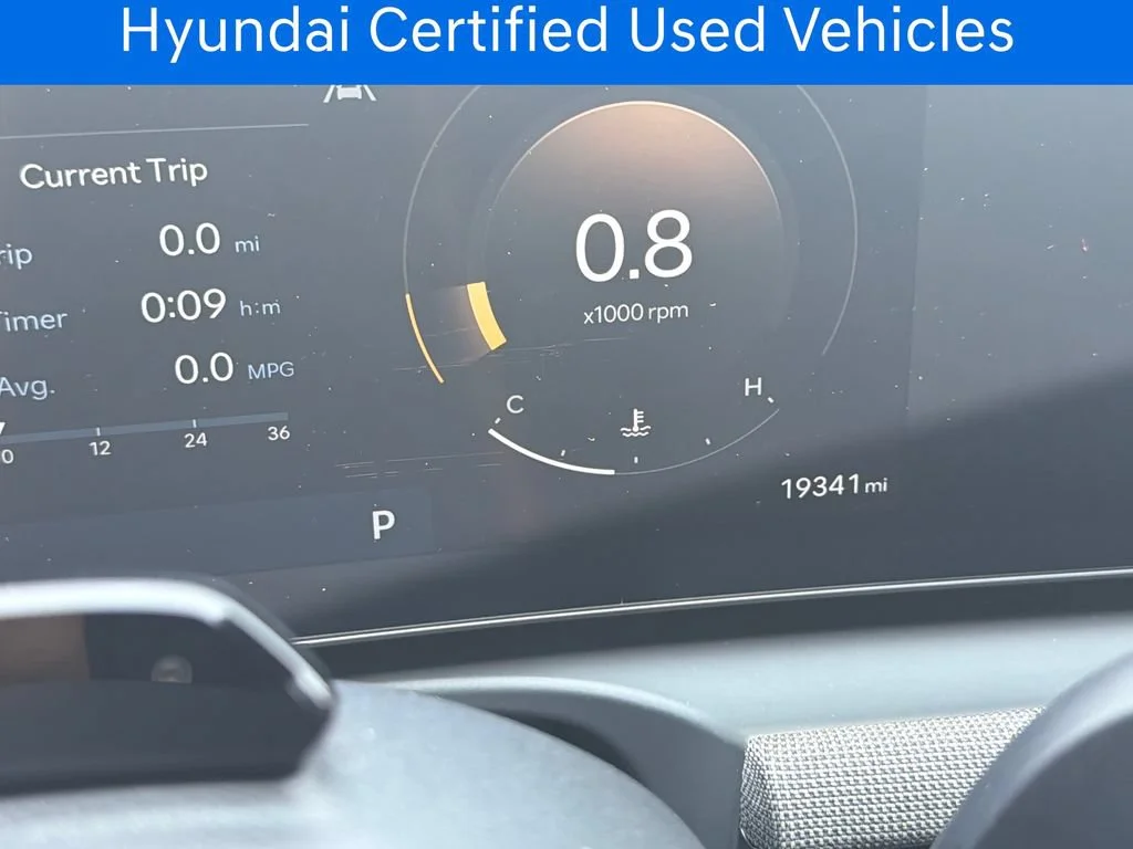 Certified Pre-Owned 2025 Hyundai Santa Cruz Limited