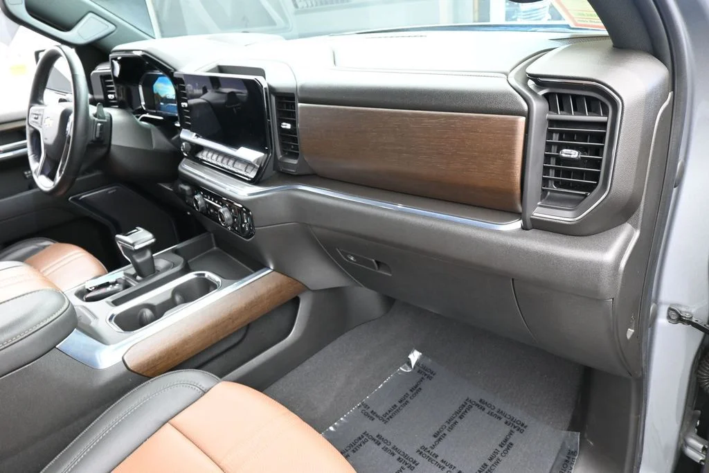 Used 2024 Sterling Gray Metallic Chevrolet High Country image 56
