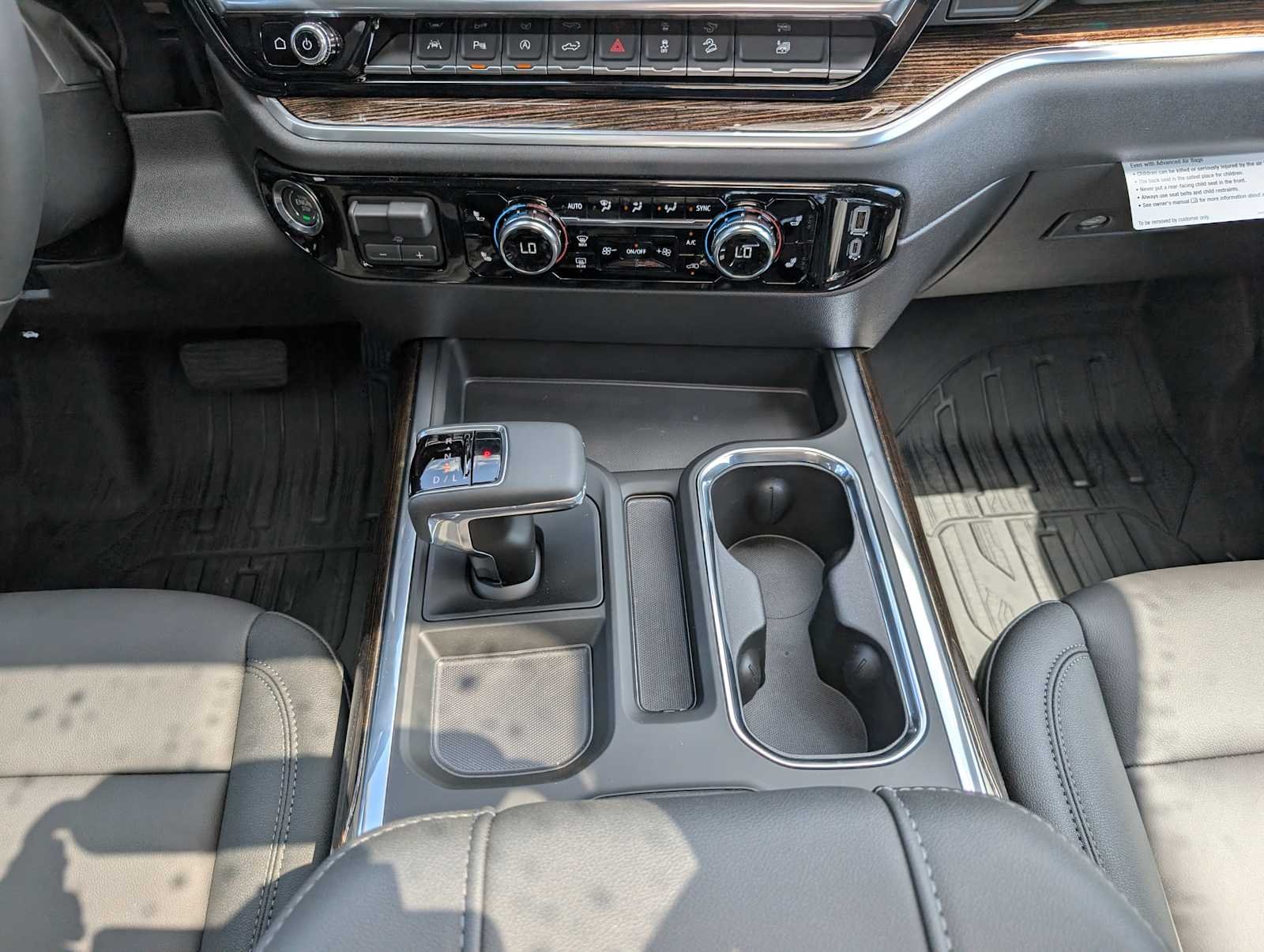 New 2026 Sterling Metallic GMC Elevation image 12