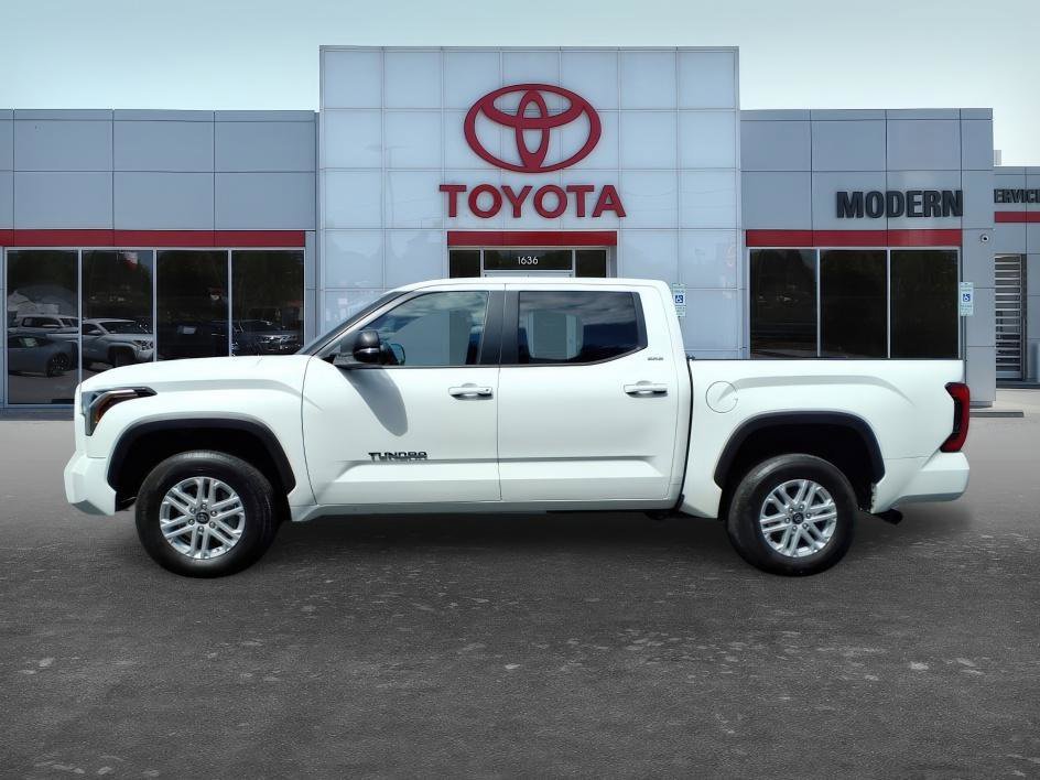 Used 2025 Ice Cap Toyota SR5 image 2