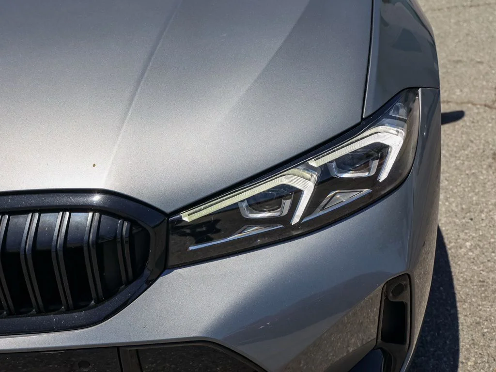 Used 2023 Gray BMW 330i image 9
