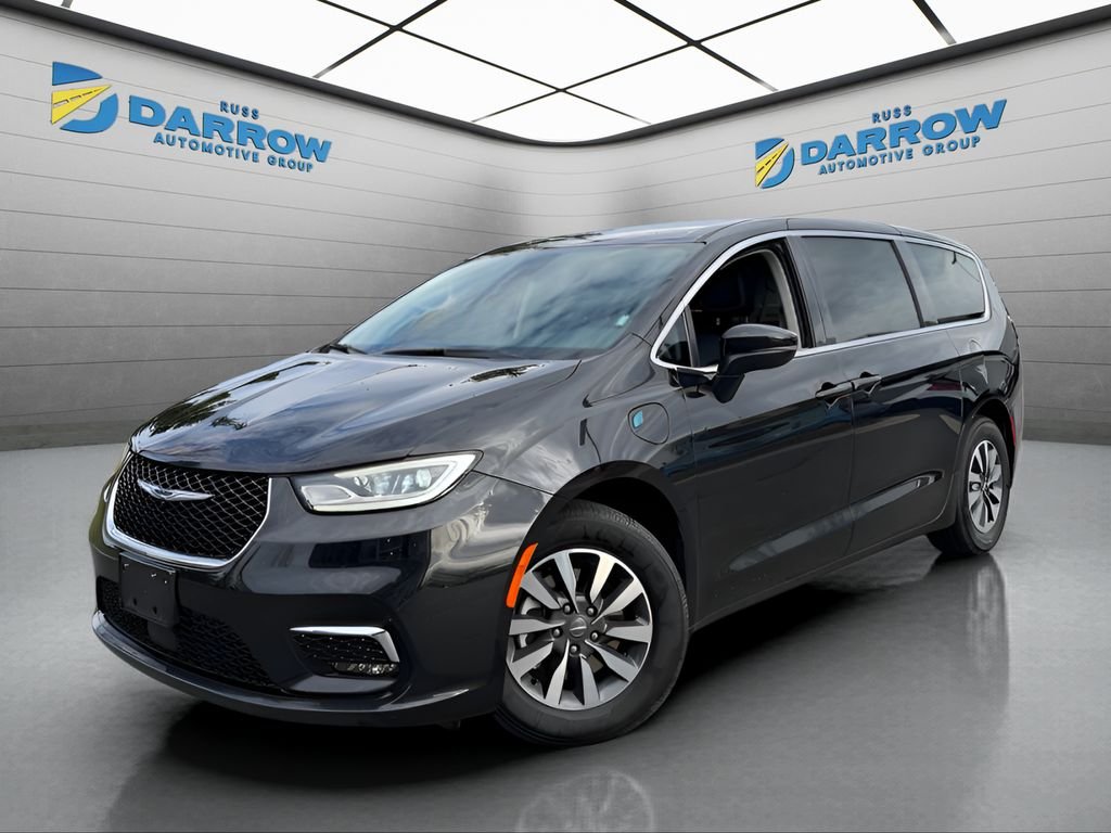 2023 Chrysler Pacifica Hybrid Touring L Hybrid's photo