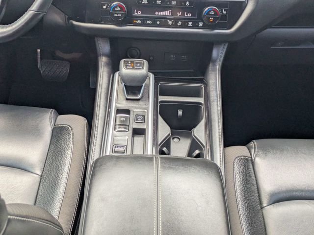 Used 2022 Silver Nissan SL image 20